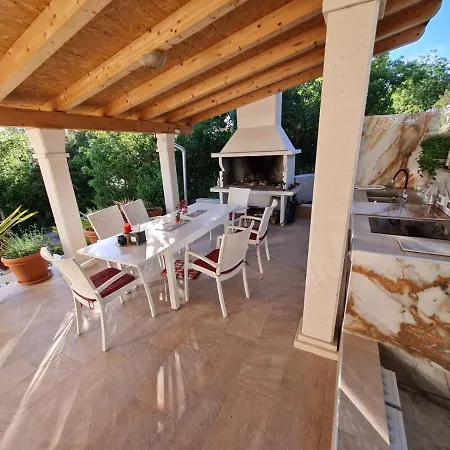 The Lakeview Chalet Sibenik